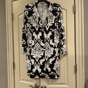 Absolutely beautiful jacket (black and white cream)